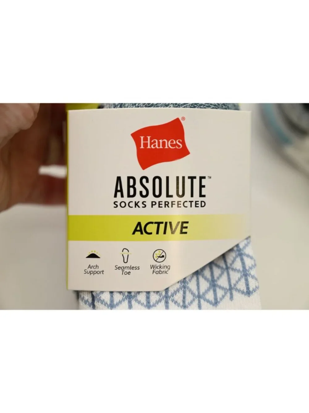 NIP Hanes Lot of 2 4 Pack Absolute Socks Perfected Active Sz L 3-9 Ankle White